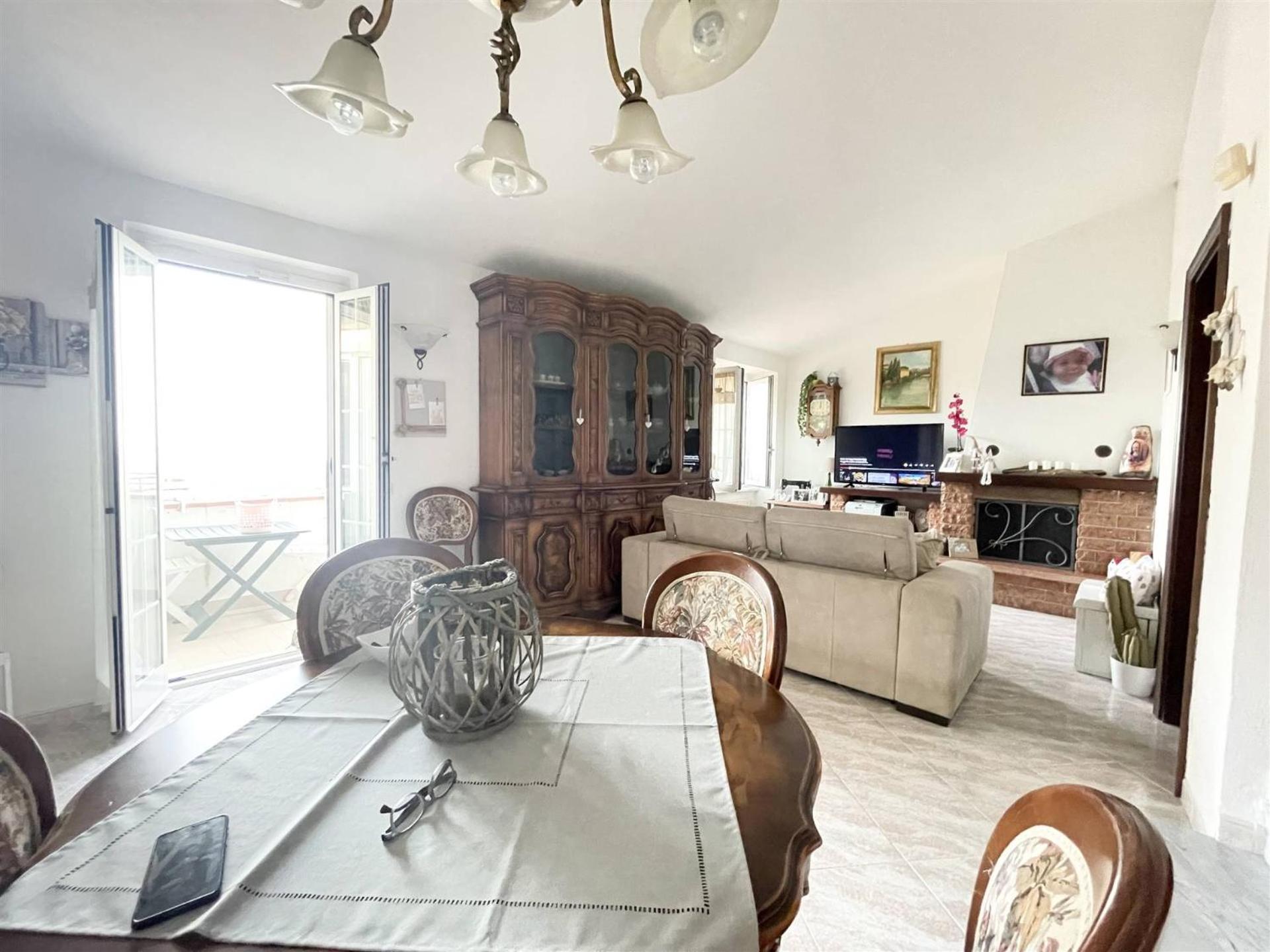 Appartamento Bellavista Кастелнуово Магра Екстериор снимка